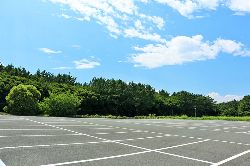 駐車場120台完備